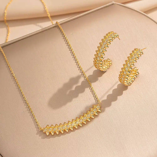 Necklace and earring Set of 2 
Offer price 

40 dhs🪙🌨️

Zain242
♥️♥️♥️