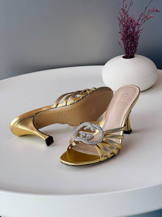 Gucci 
Size 36_41
Super high quality* 
450 dhs🌺

Zain176
♥️♥️♥️