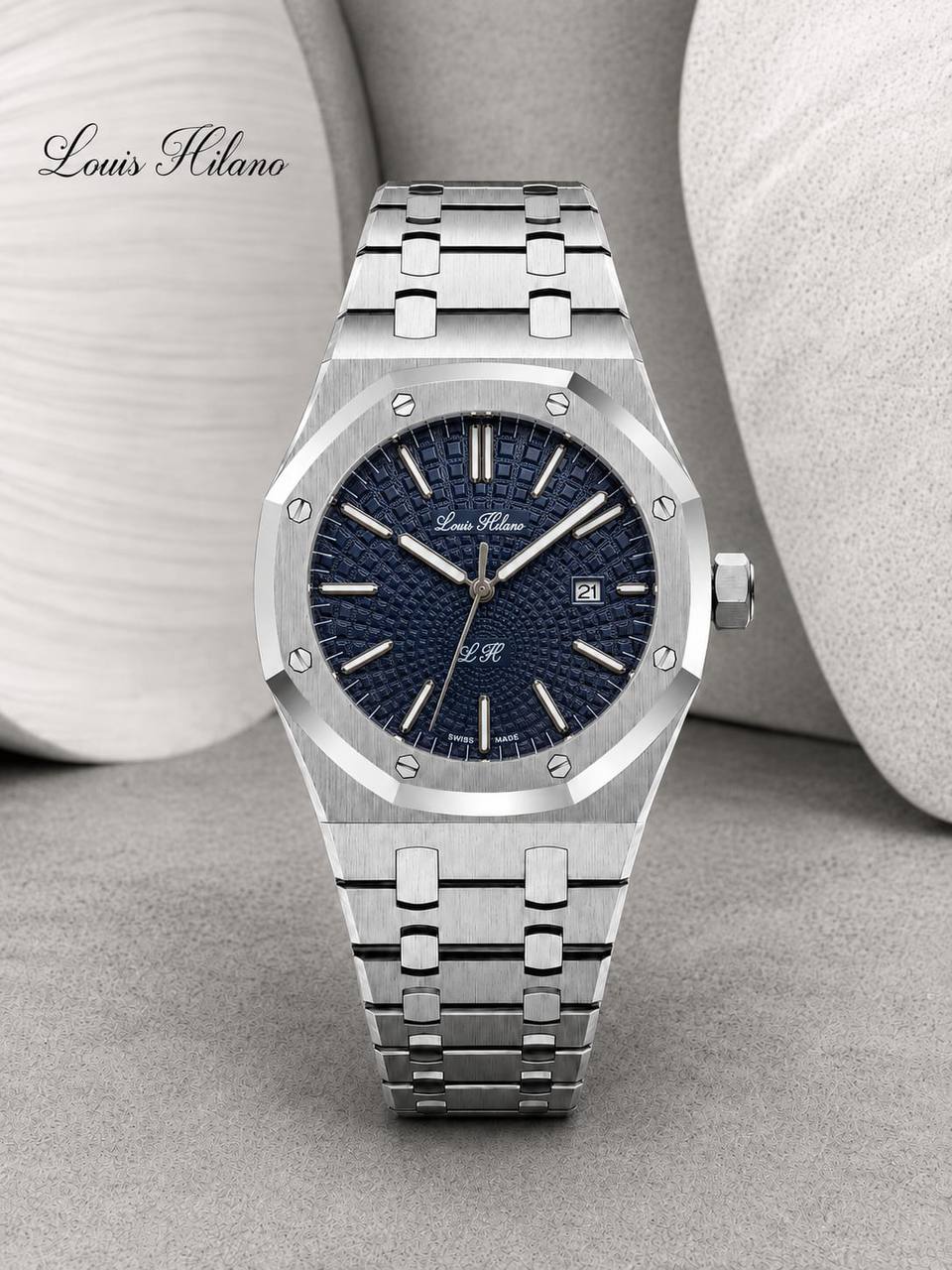 Louis Hilano watch for men good quality 
260 dhs✅

Zain59
♥️♥️♥️
