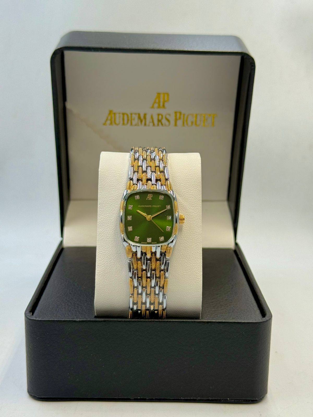 Ap ladies 
55 dhs❣️

Zain08
♥️♥️♥️