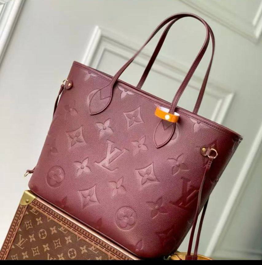 LV 
Supet Master
830 dhs✅

Zain228
♥️♥️♥️