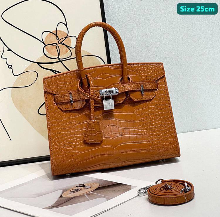 Hermes
Good quality 

with box 
🎁🎁🎁

115 dhs🪙🌨️

Zain158
♥️♥️♥️