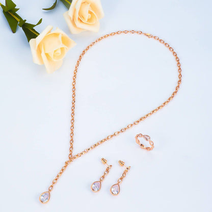 APM Set
Necklace 
Earrings 
Ring 💍 
*Master Quality* 💎

*200* AED normal box 📦 
*220* AED master box 🗃️

Zain48
♥️♥️♥️