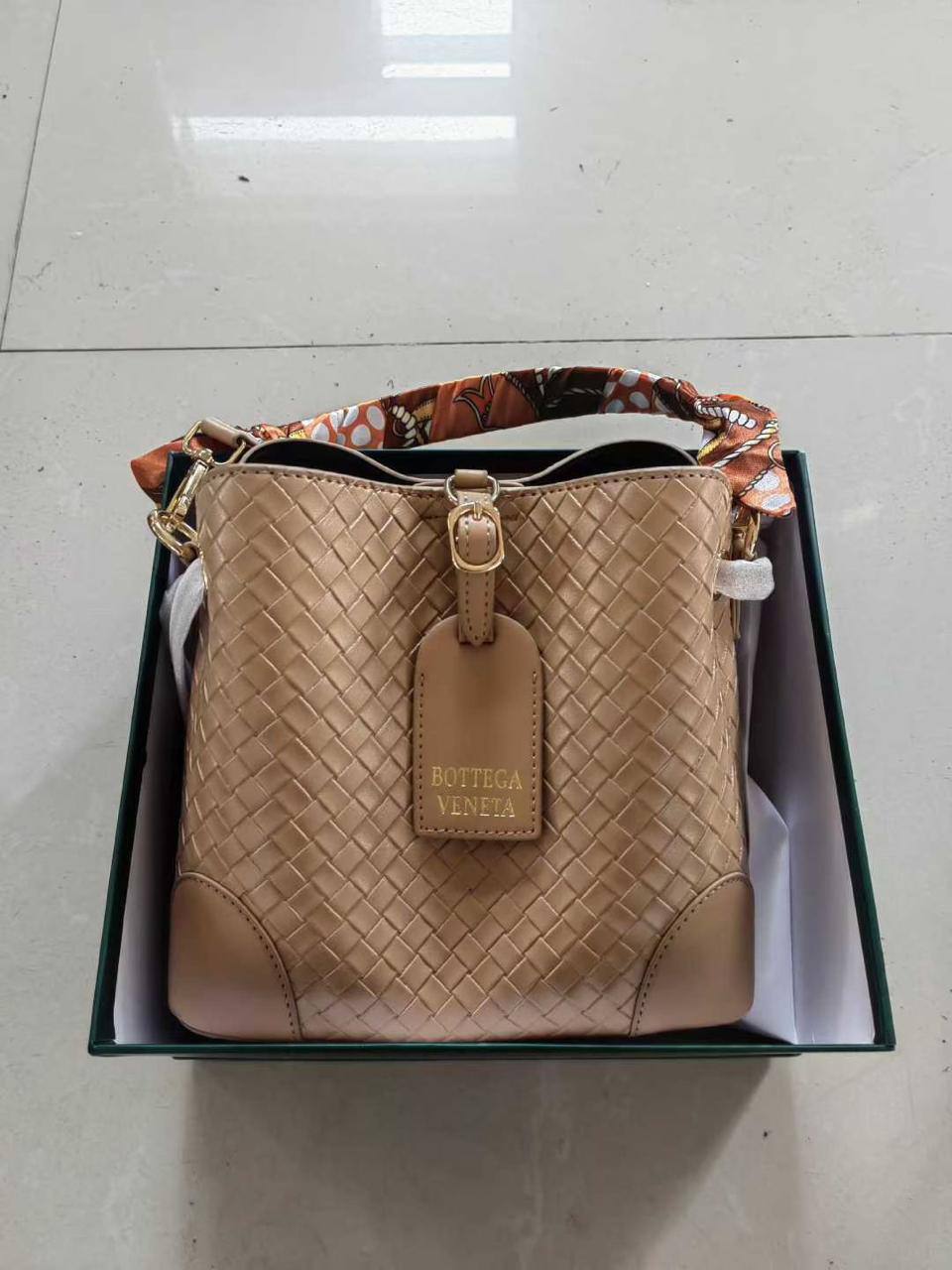 Bags

withbox 
🎁🎁🎁

110 dhs✅

Zain143
♥️♥️♥️