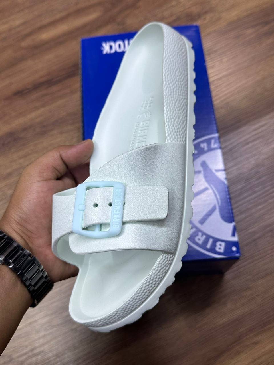 Birkenstock
Size 36 TO 41
95 dhs✅

Zain183
♥️♥️♥️