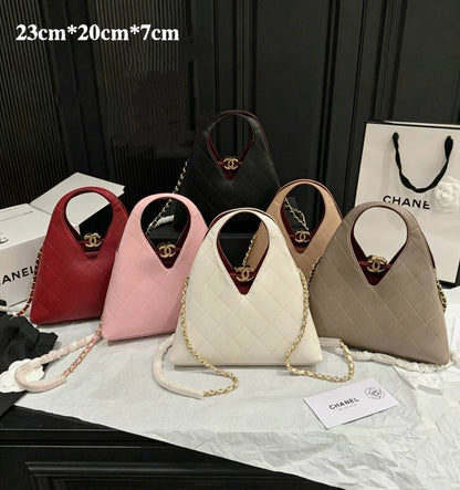 CHANEL
MASTER QUALITY 
WITH BOX 
320 dhs🇦🇪🇦🇪

Zain295
♥️♥️♥️