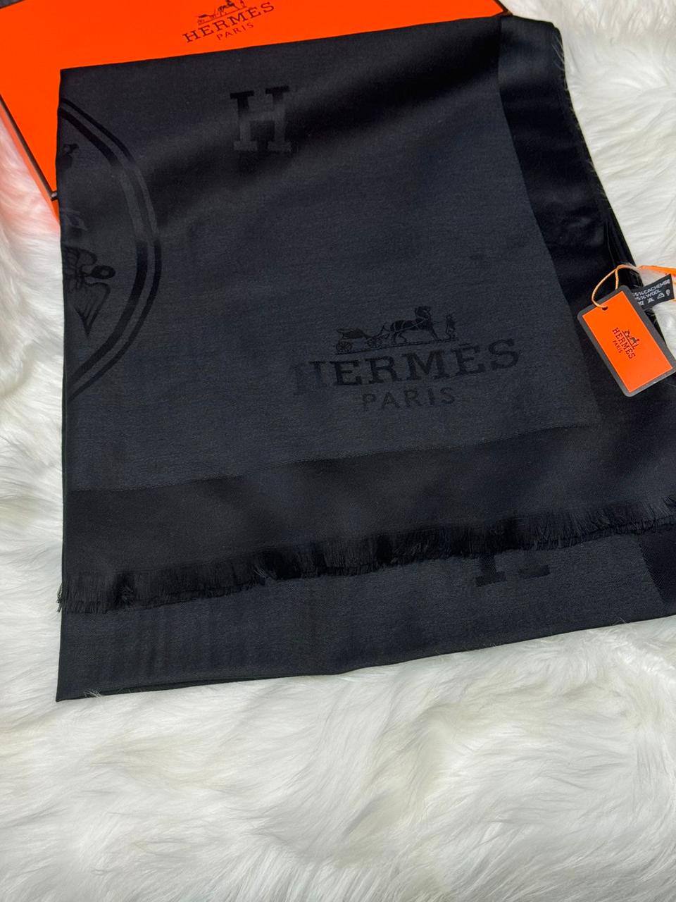 Cotton scarf 

55 dhs❣️

Add Box 🎁
15 DHS❣️

Zain93
♥️♥️♥️