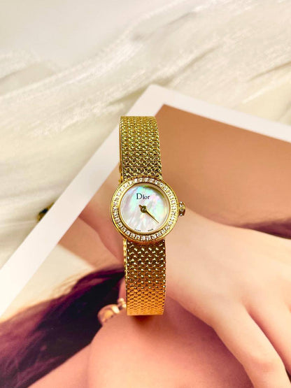 Dior Ladies Watch 
19mm 
230 dhs🗽

Zain33
♥️♥️♥️