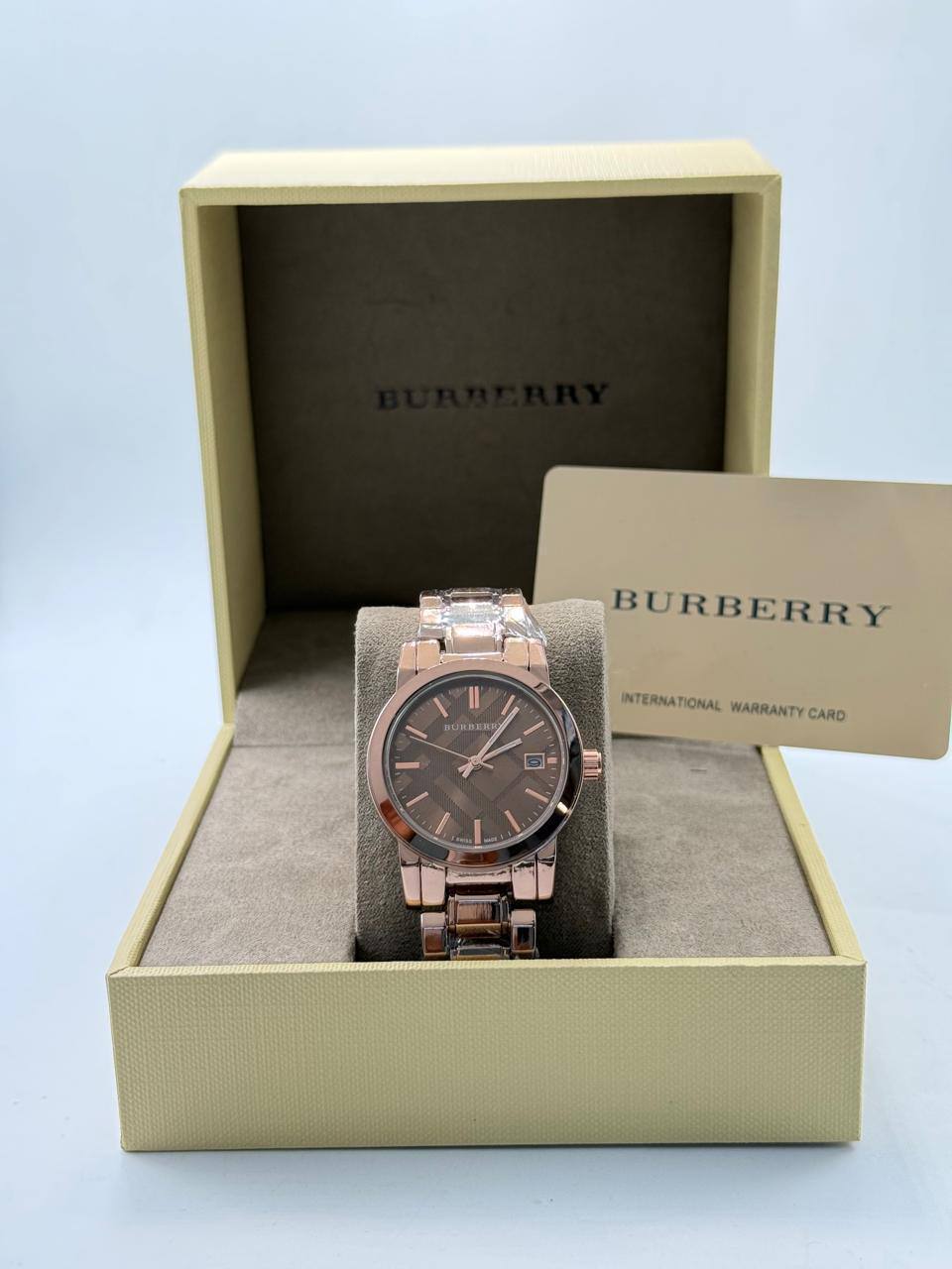 Burberry Ladies 
55 dhs❣️

Zain08
♥️♥️♥️
