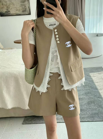 *New collections*                                                
CHANEL
*Super Master quality*
*Sizes: S M L XL* 
450 dhs✅

Zain308
♥️♥️♥️