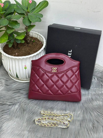 🥇LV Capucenis
1️⃣ First quality +🎁
Size : 25 * 17 cm
100 dhs✅
with box🎁

Zain115
♥️♥️♥️