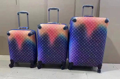 LV Travel Bags
Full Set 3in1
550 dhs✅

Zain137
♥️♥️♥️