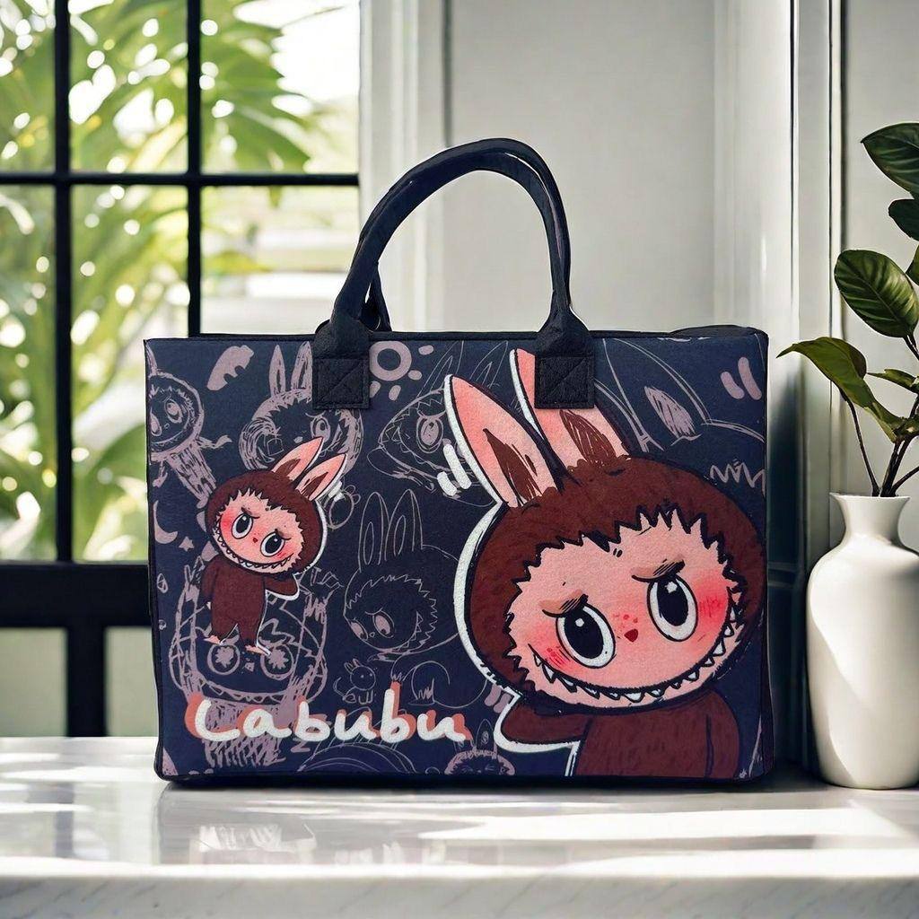 🍭Labubu Travel bag
Good quality

Size : 40 * 30 * 20  cm
20 dhs🇦🇪

Zain115 
♥️♥️♥️