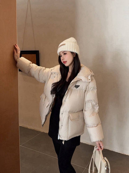 *New collections 💕💕  
330 dhs❤️
*good  quality  
*Sizes:S M L * 
*AVAILABL winter jacket

Zain231
♥️♥️♥️
