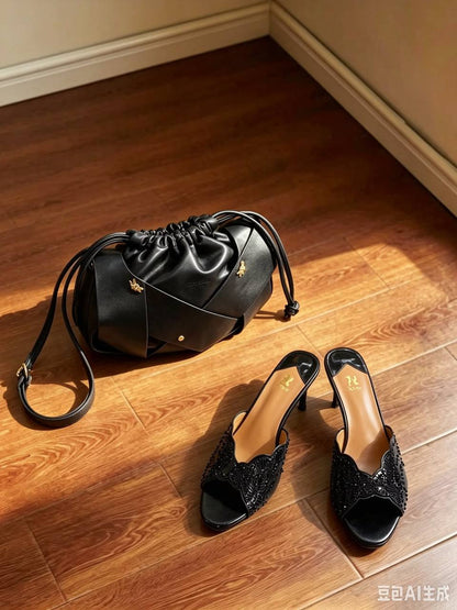 Bag and shoes full set
170 dhs🇦🇪🇦🇪
Slipper size 36…41
Bag size 24cm

Zain161
♥️♥️♥️
