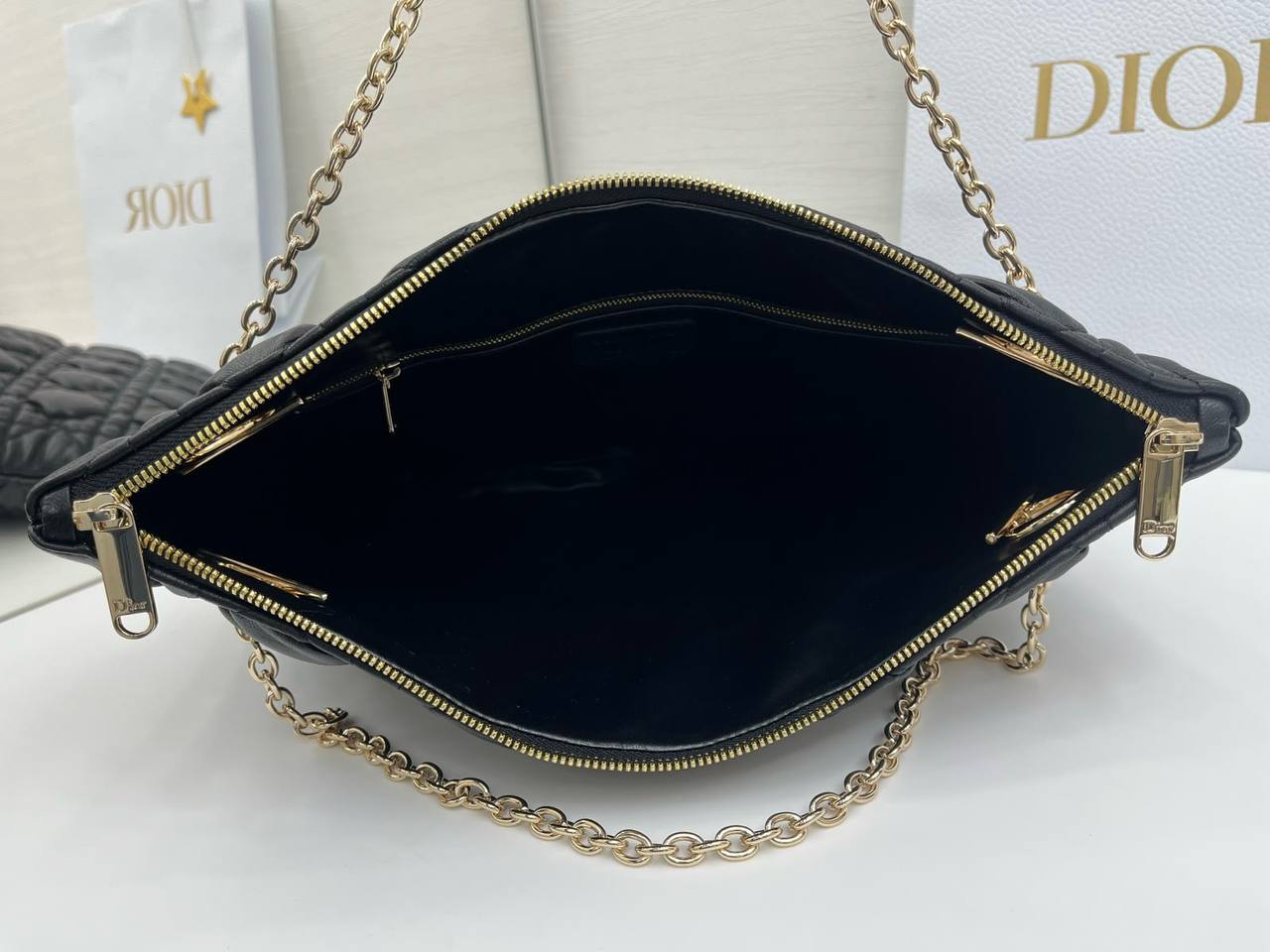 DIOR 

NEW DESIGN  

GOOD QUALITY 

110 DHS🇦🇪🇦🇪🇦🇪

Zain295
♥️♥️♥️