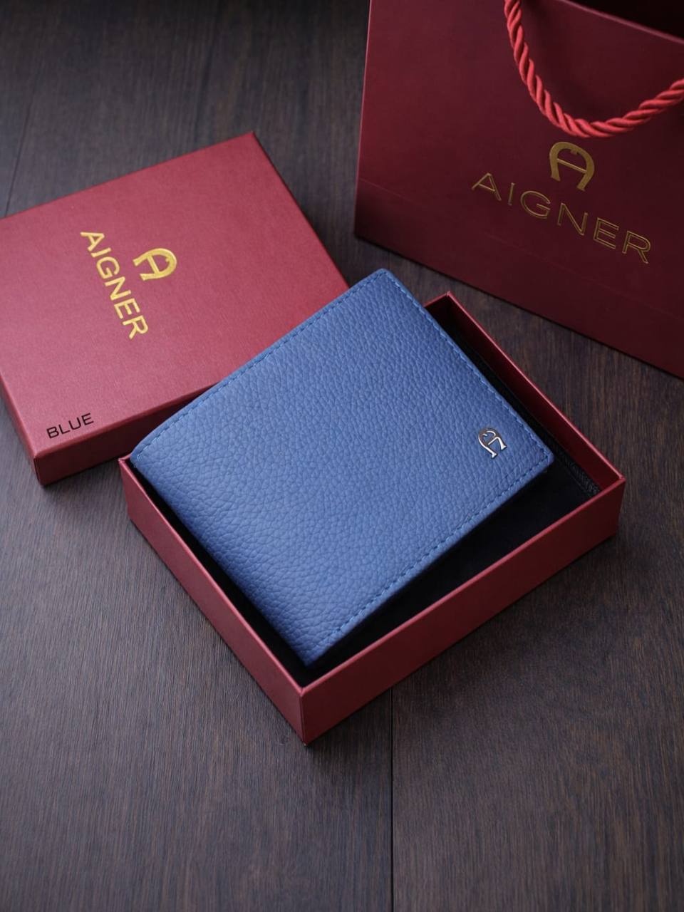 AIGNER WALLET  FOR MEN SEMI MASTER QUALITY

65 dhs✅
offer ⛔️

Zain58
♥️♥️♥️