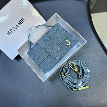 JACQUEMUS
 HIGH QUALITY 
MINI SIZE  

WITH BOX 
🎁🎁🎁

100 dhs✅

Zain295
♥️♥️♥️