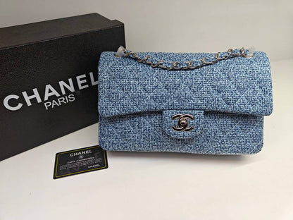 Chanel
120 dhs🇦🇪

with box
🎁🎁🎁

Zain235
♥️♥️♥️