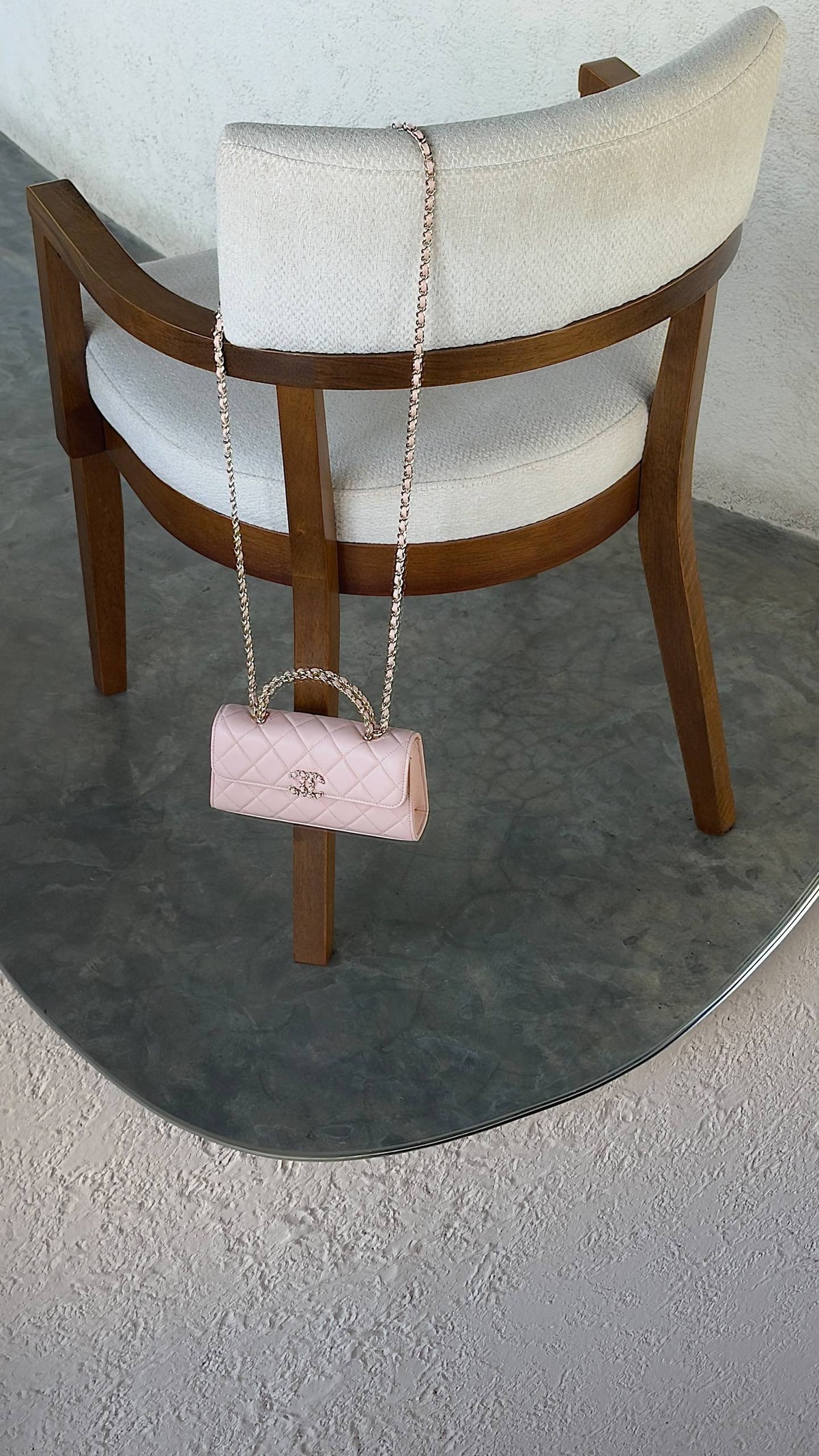 New collection ⚜️
CHANEL 💚
VIP quality 💎
Chanel flap top handle ✨
Size : 19 cm
For Price 👇 WhatsApp✅
0568585901 
0507557372
0552275751 Owner Zain 👌

Zain336
♥️♥️♥️