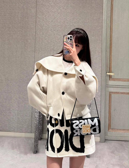 MISS DIOR 

HIGH QUALITY 

OFFER 

WITH BOX 

65 DHS🇦🇪🇦🇪

Zain295
♥️♥️♥️
