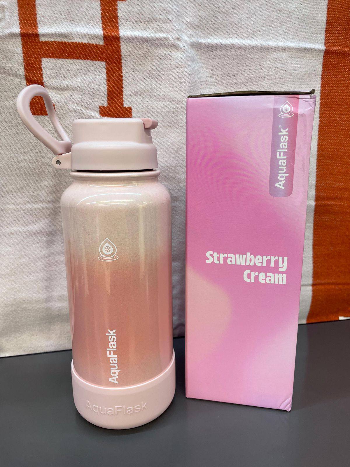 AQUA FLASK bottle 
STANLESS STEEL 
32 oz 945 ml 
65 dhs❣️

Zain88
♥️♥️♥️