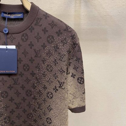 LV
Men’s Tshirt 
Master Quality 

SMLXLXXL 
330 dhs🇦🇪🇦🇪🇦🇪

Zain276
♥️♥️♥️