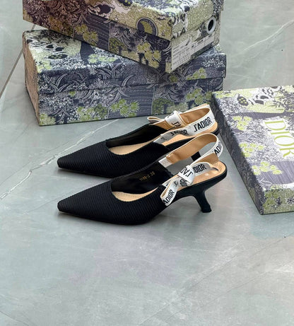 Dior 
100 dhs💓
Size  36. To. 41

Zain80
♥️♥️♥️