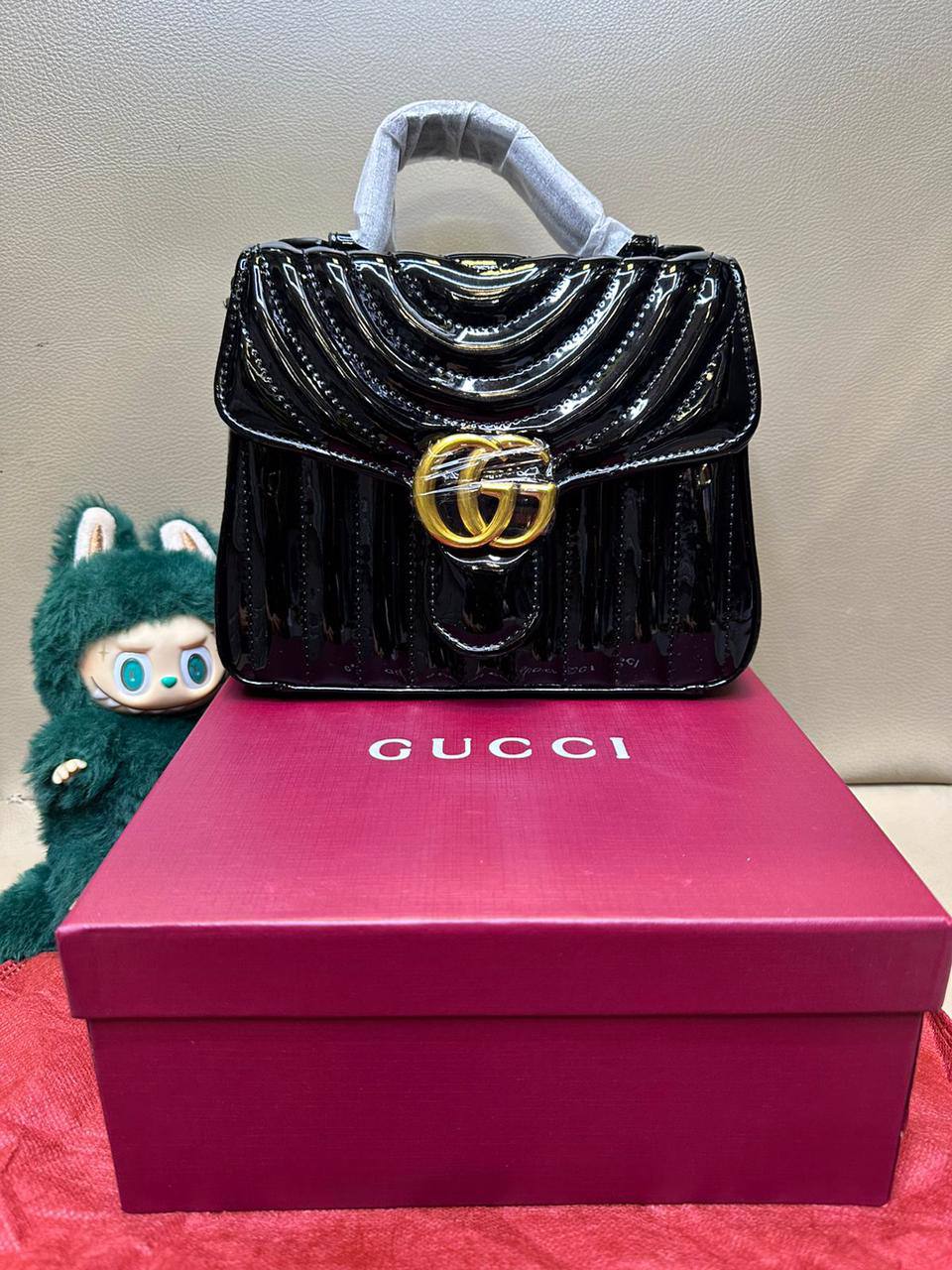 Gucci

90 dhs🪙🌨️
size20×7*17have box

90 dhd🪙🌨️
size20×7*16have box
🎁🎁🎁

Zain07
♥️♥️♥️