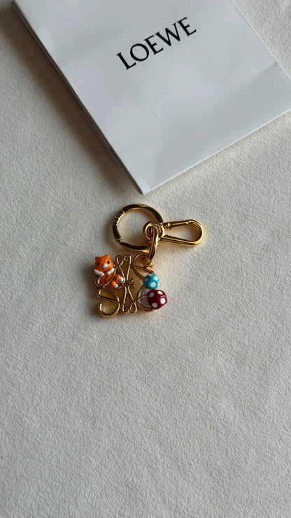 GUCCI  & CHANEL 
CHARMS
Super master quality 
*with complete packing*🎁
240 dhs✅

Zain280
♥️♥️♥️