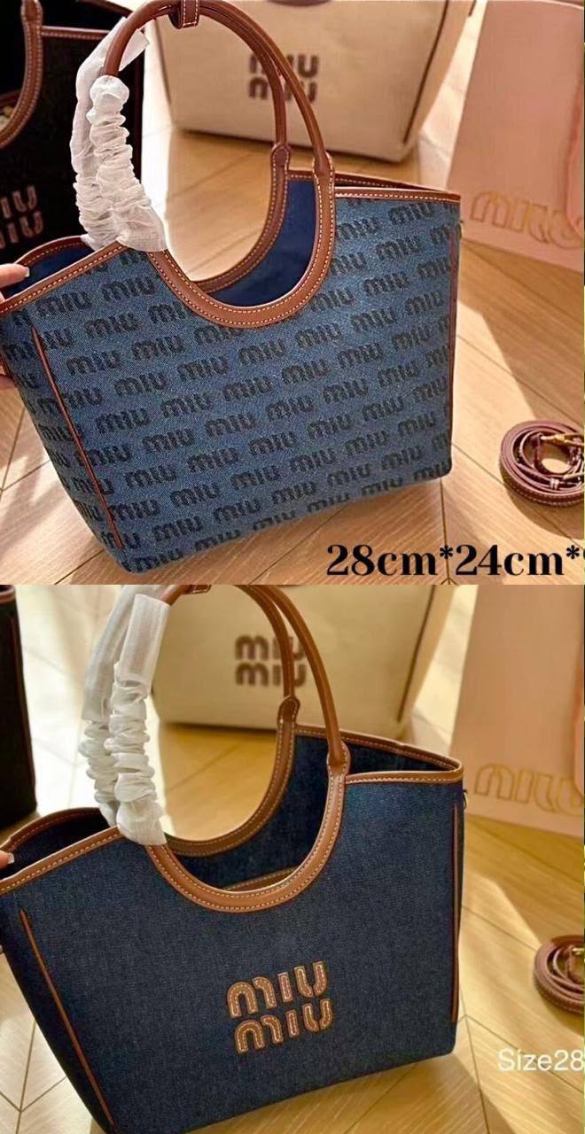 Miu Miu
28*24 cm
90 dhs💓

Zain17
♥️♥️♥️
