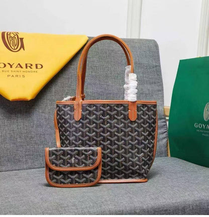 Goyard
30 cm
65 dhs🇦🇪

Zain17
♥️♥️♥️