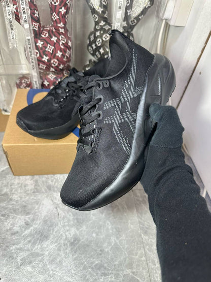 ASICS NOVABLAST 5 ‘Black’🖤
36-45 AVAILABLE 🤩
220 dhs✅

Zain242
♥️♥️♥️