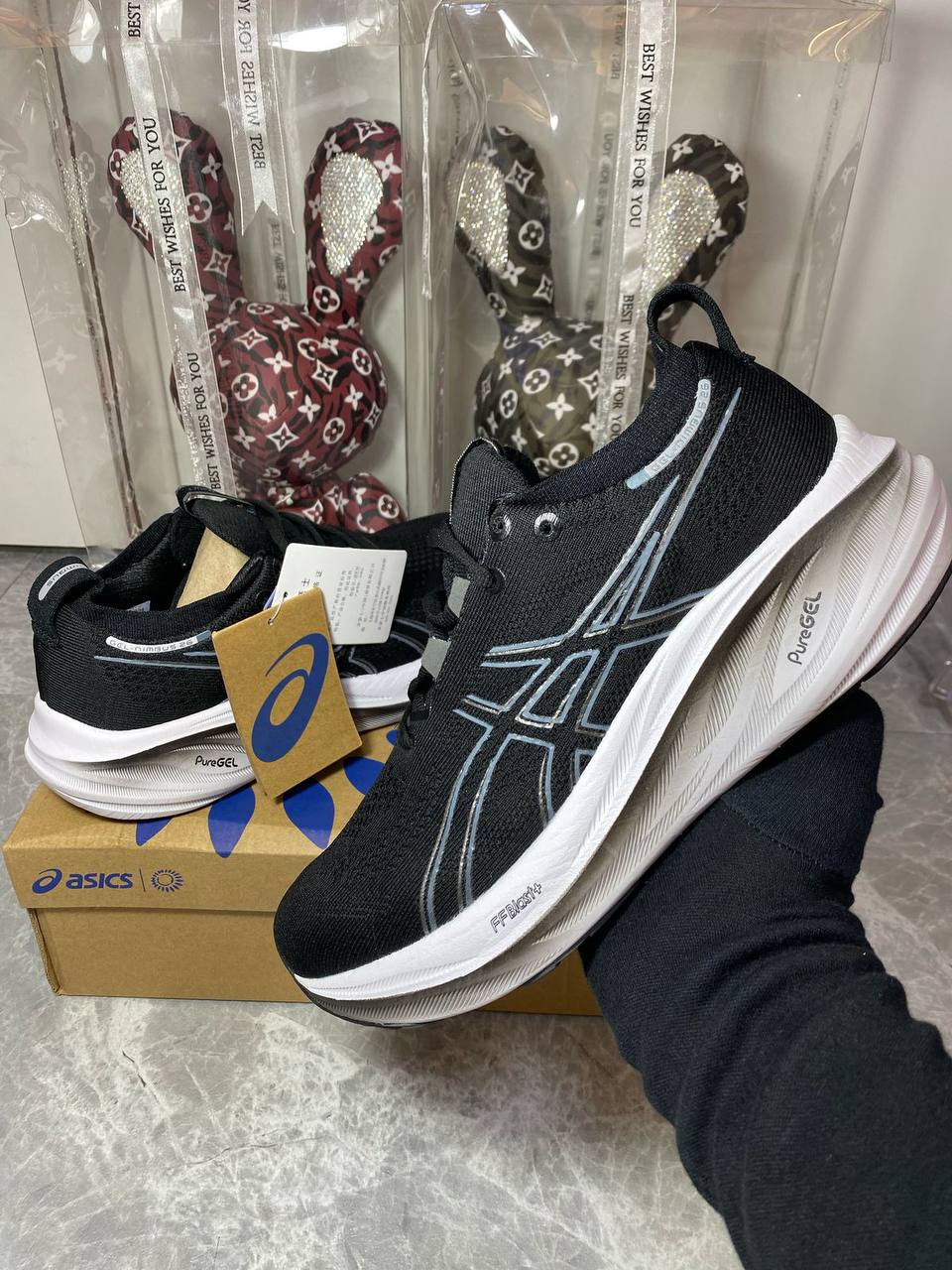 ASICS GEL-Nimbus 26 ‘Black/White’🖤🤍
36-45 AVAILABLE 🤩
220 dhs💓

Zain242
♥️♥️♥️