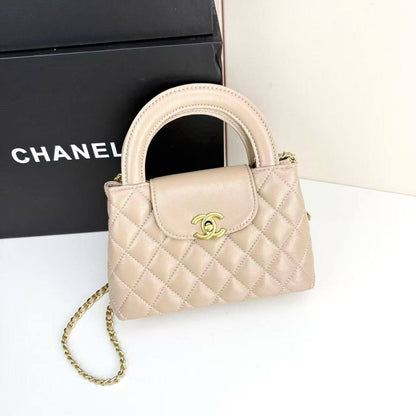Chanel
Master
22cm

with box
🎁🎁🎁

250 dhs💓

Zain228
♥️♥️♥️