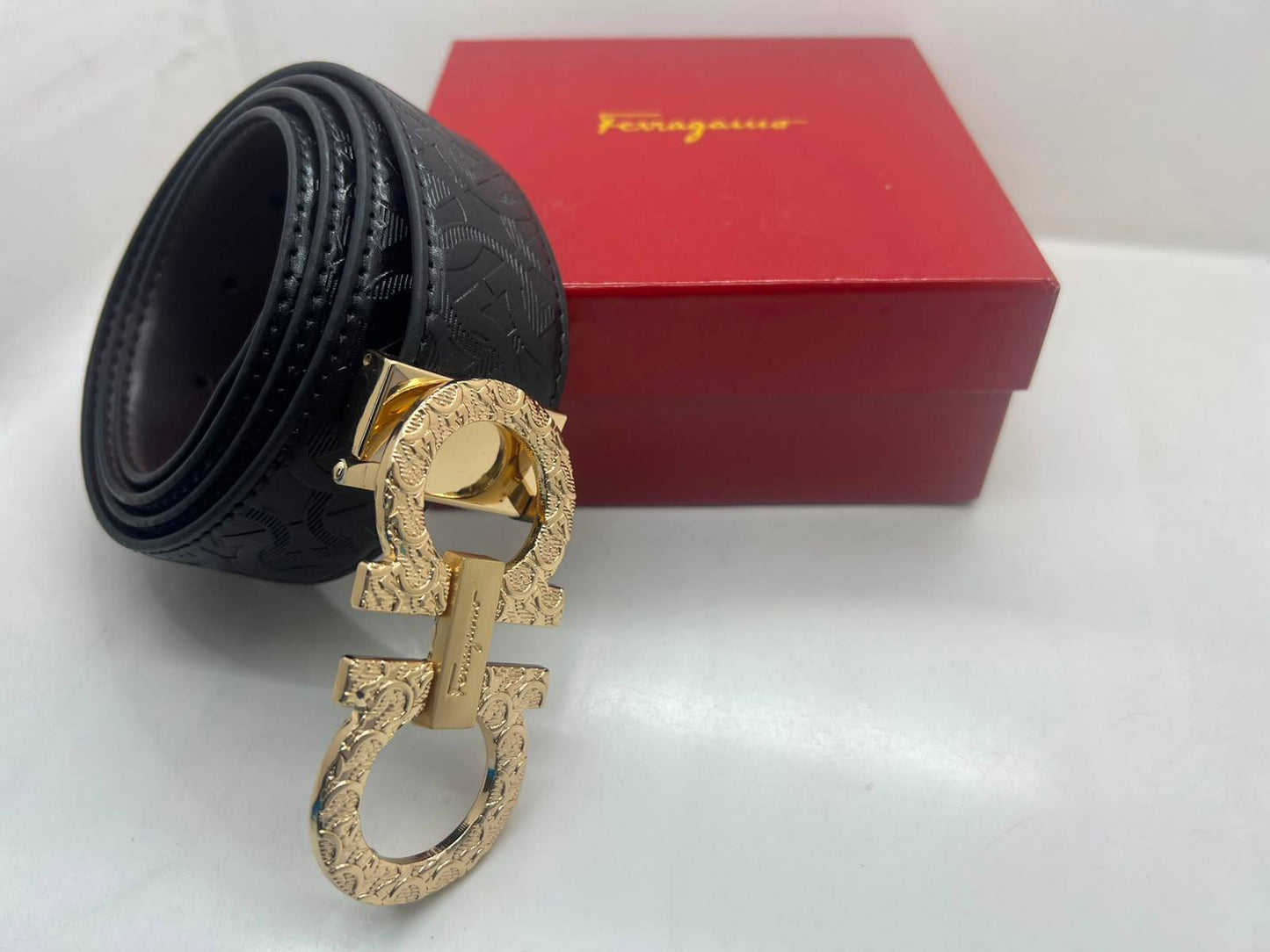 Belts
with box
60 dhs✅

Zain182
♥️♥️♥️