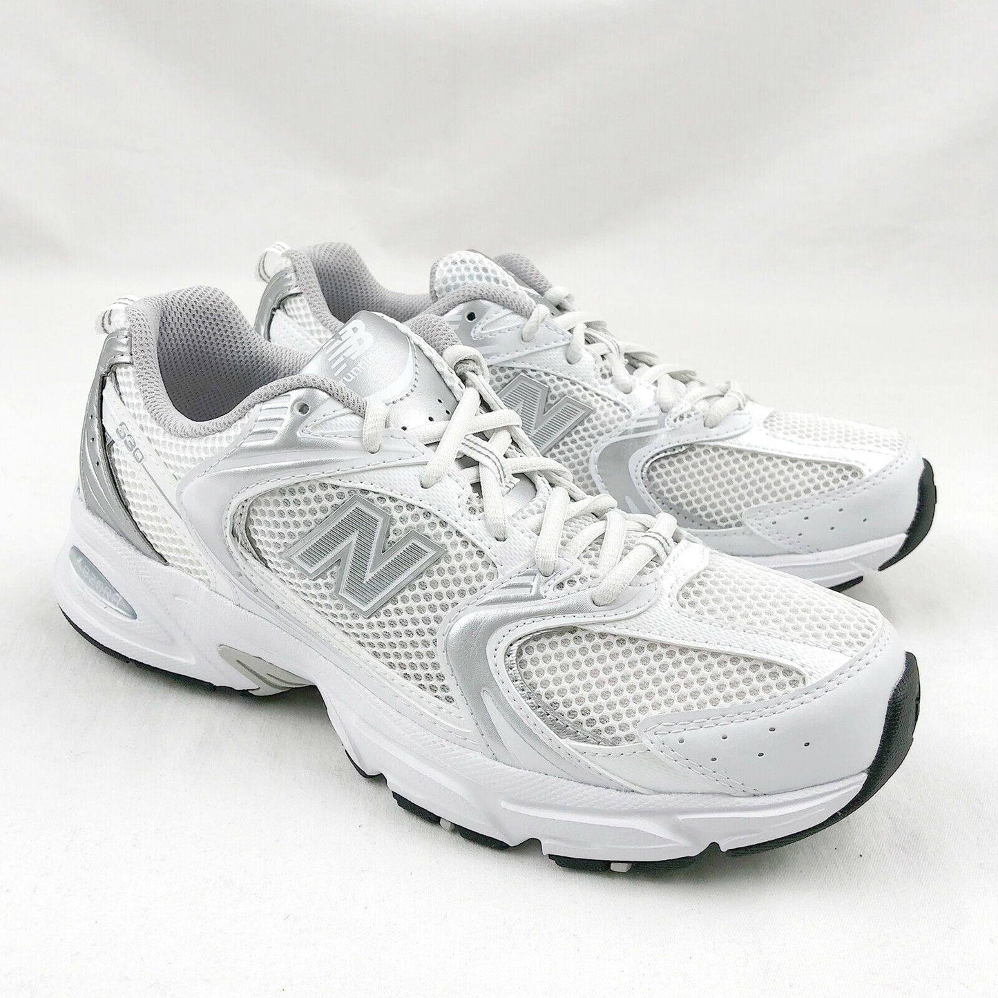 New Balance 530 "White Silver Metallic"
36-45 AVAILABLE 🤩
160 dhs💓

Zain242
♥️♥️♥️