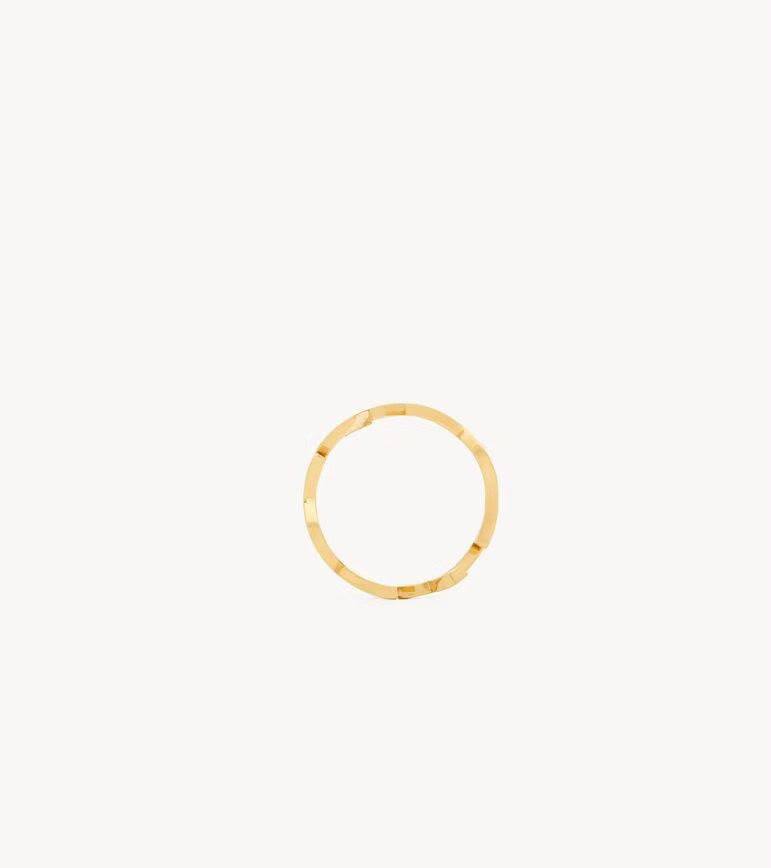 YSL Ring 💍 
Master Quality 

*45* AED normal box 📦

Zain48
♥️♥️♥️