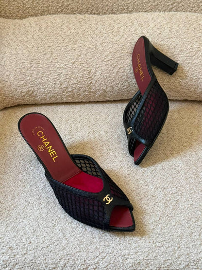 Chanel 🖤
✨ 𝐍𝐞𝐰 𝐂𝐨𝐥𝐥𝐞𝐜𝐭𝐢𝐨𝐧 ✨
✨ 𝐒𝐮𝐩𝐞𝐫 𝐌𝐚𝐬𝐭𝐞𝐫 𝐐𝐮𝐚𝐥𝐢𝐭𝐲 ✨
✨ 𝐀𝐯𝐚𝐢𝐥𝐚𝐛𝐥𝐞 𝐍𝐨𝐰 ✨
𝐒𝐢𝐳𝐞𝐬: 𝟑𝟔 — 𝟒𝟏
450 dhs✅

Zain298
♥️♥️♥️