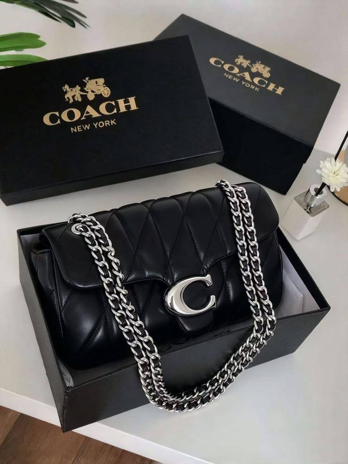 Coach 
100 dhs🇦🇪🇦🇪

with box
size 25×8×15cm

Zain42
♥️♥️♥️