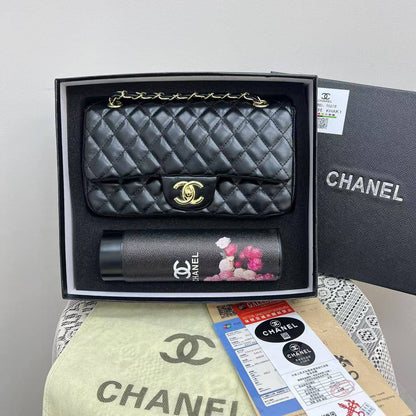 Chanel

 with box 
🎁🎁🎁

115 dhs🇦🇪

Zain232
♥️♥️♥️