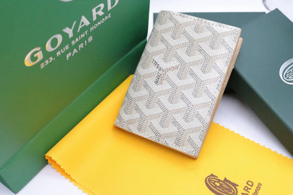 Goyard Wallet 

Super Master

110 dhs🇦🇪🇦🇪

Zain33
♥️♥️♥️