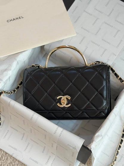 Chanel

210 dhs

Zain134
♥️♥️♥️