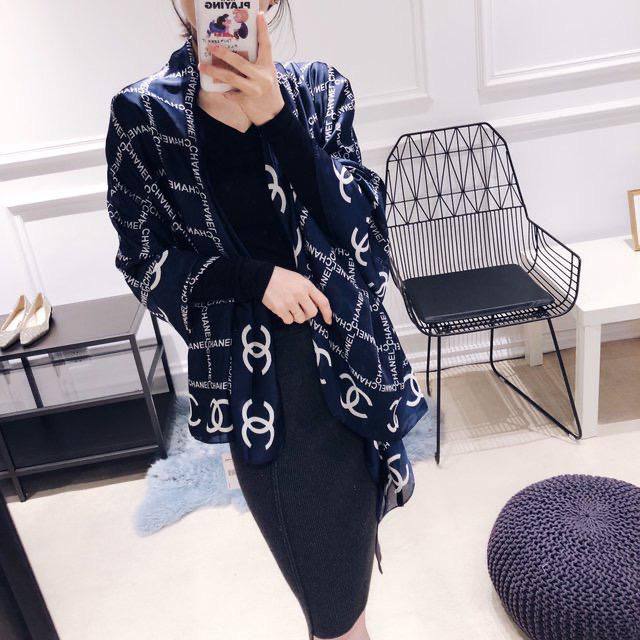 Silk scarf 
40 dhs✅

Zain93
♥️♥️♥️