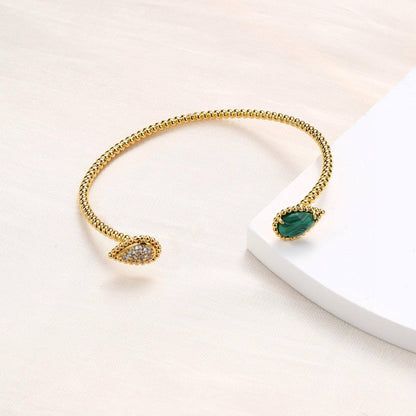 Bouchroon bangle
Master quality 

50 dhs🪙💕 Normal box 📦

Zain48
♥️♥️♥️