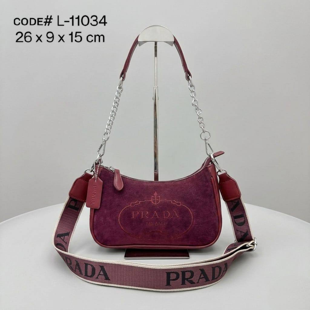 PRADA sʜᴏᴜʟᴅᴇʀ ʙᴀɢ
sᴜᴀᴅᴇ ʟᴇᴀᴛʜᴇʀ ᴍᴀᴛᴇʀɪᴀʟ
ᴇᴍʙʀᴏɪᴅᴇᴅ ʟᴏɢᴏ
ᴡɪᴛʜ ʟᴏɴɢ sᴛʀᴀᴘ
sɪᴢᴇ : 26 cm
ᴡɪᴛʜ ᴏᴜᴛ BOX

65 dhs✅

Zain31
♥️♥️♥️