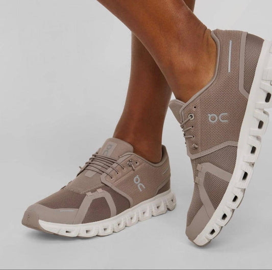 On Running Cloud 6 Fog White，Size 36-45 ，
230 dhs🌺

Zain18
♥️♥️♥️