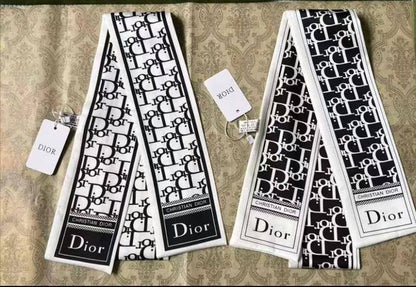 Silk   Bag scarf 
20 dhs💓

Zain93
♥️♥️♥️