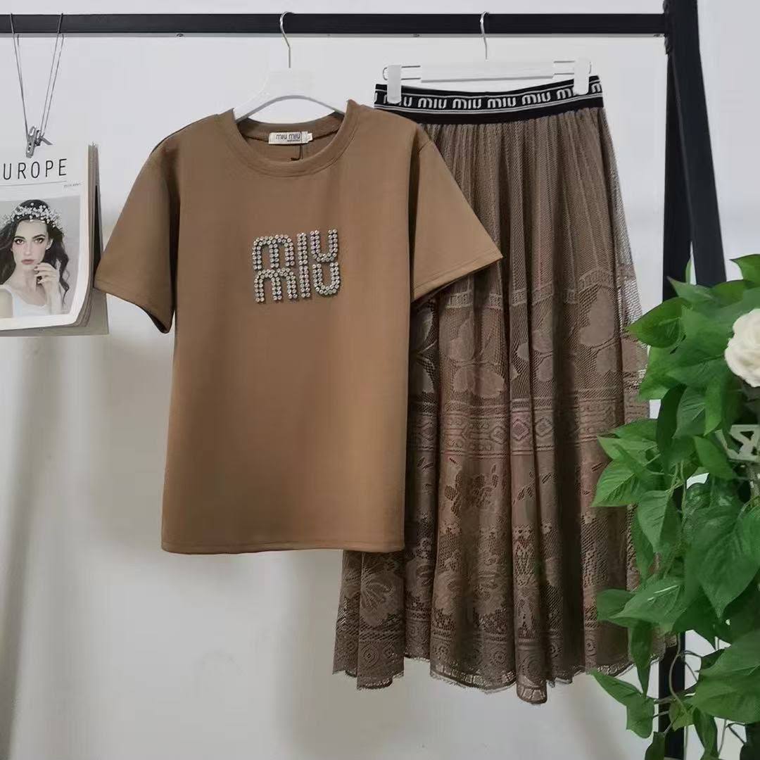 M-L-XL size 
130 dhs🇦🇪🇦🇪

Zain140
♥️♥️♥️