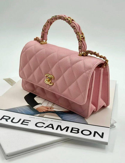 Chanel
100 dhs✅
SIZE：24cm
Good quality

Zain35
♥️♥️♥️